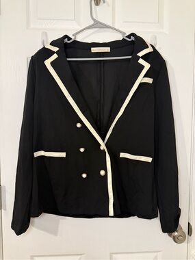 Fair Haven Black White Contrast Trim Blazer Gold Pearl Buttons Vintage Chic